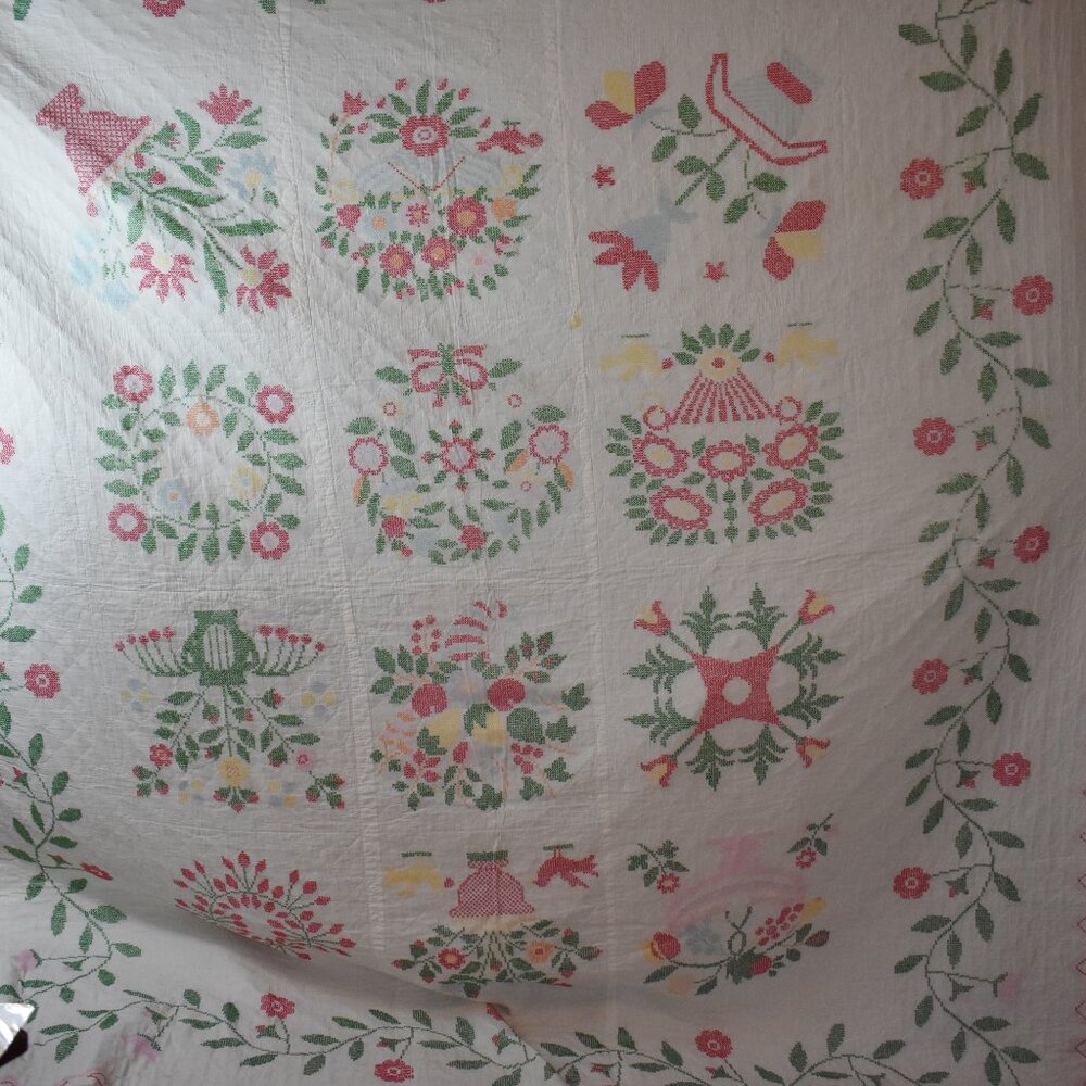 Vintage Handmade Cross Stitched Quilt Embroidered Baltimore Album Quilt 72 X 62 - Picture 11 of 13